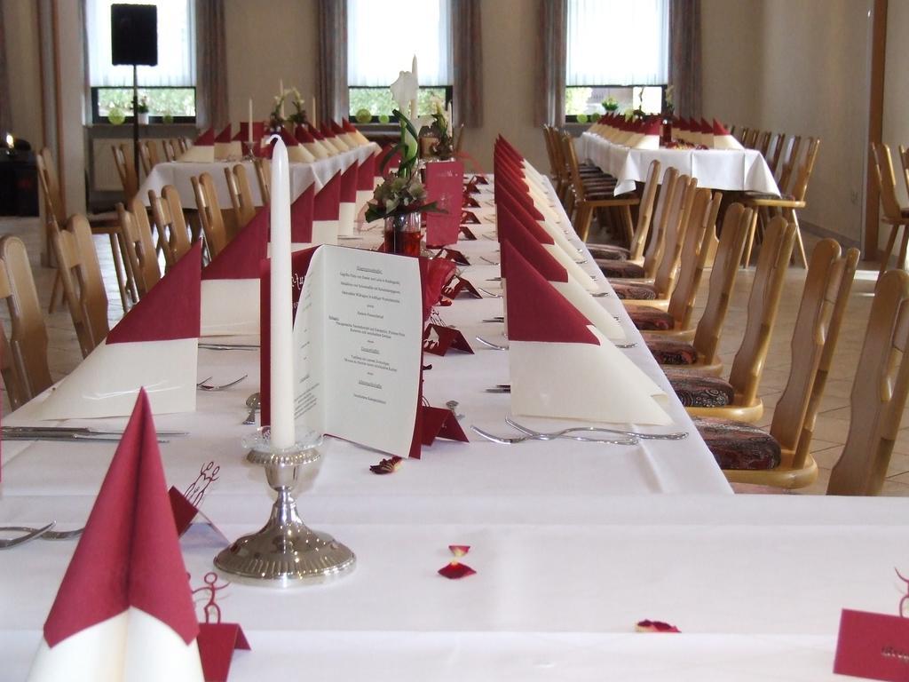 Hotel Drei Lilien Waldbrunn (Baden-Wurttemberg) Bagian luar foto